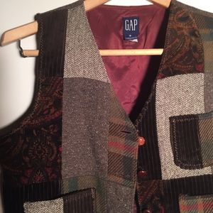 "throwback!" GAP vintage vest from 90’s